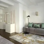 5 Bedroom Two Floor 160 M2 Penthouse Διαμέρισμα *