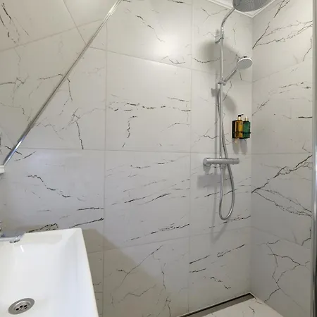 5 Bedroom Two Floor 160 M2 Penthouse * تالين